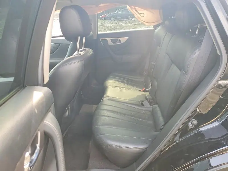 2015 INFINITI QX70 BASE  
