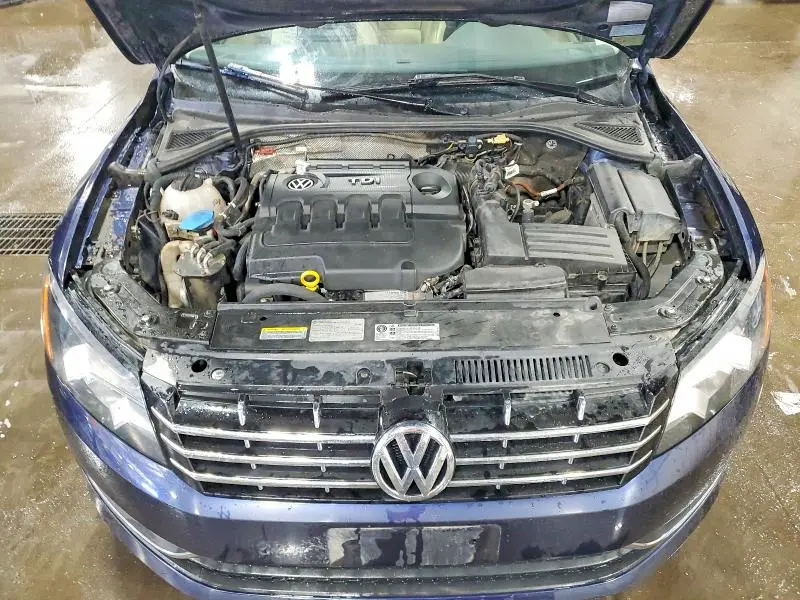 2015 VOLKSWAGEN PASSAT SEL  