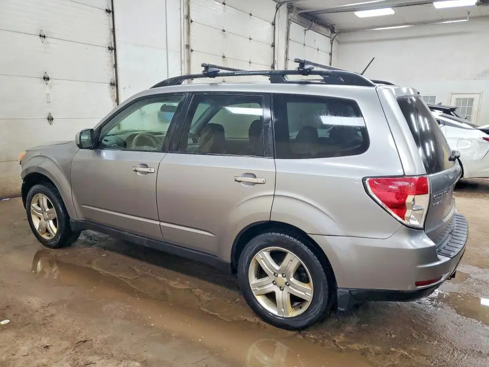 2010 SUBARU FORESTER 2.5X PREMIUM  