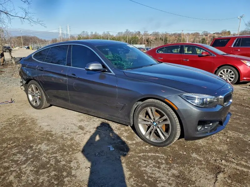 2018 BMW 330 XIGT  