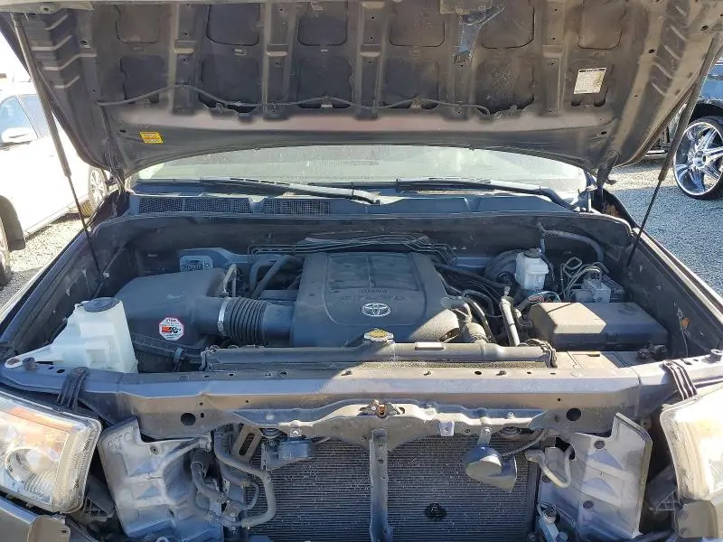 2011 TOYOTA TUNDRA GRADE  