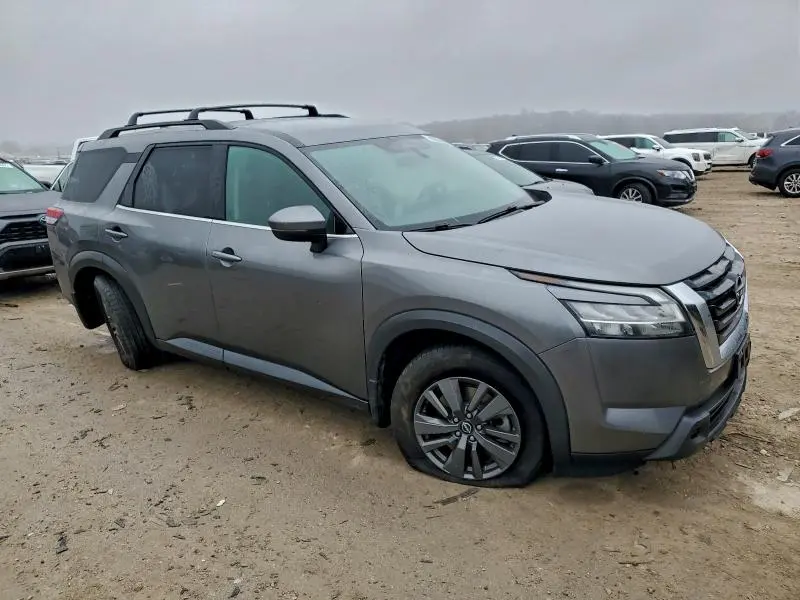 2022 NISSAN PATHFINDER SV  