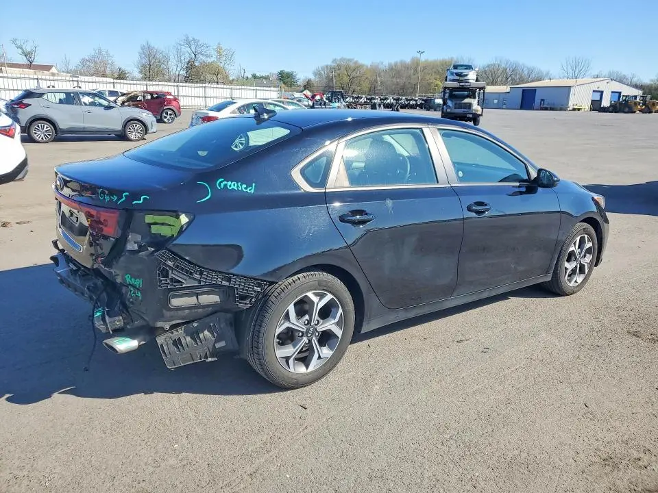 2019 KIA FORTE LXS  