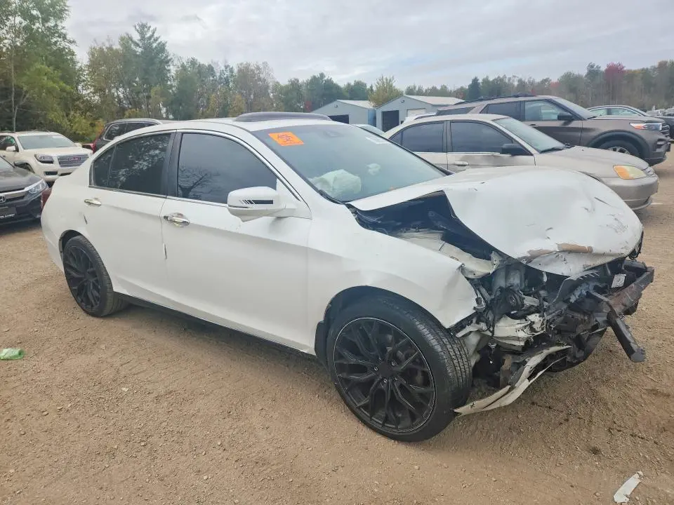 2015 HONDA ACCORD TOURING  