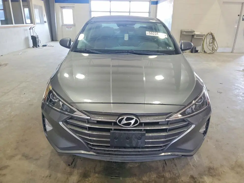 2019 HYUNDAI ELANTRA SEL  