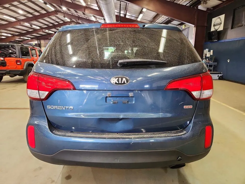2014 KIA SORENTO LX  