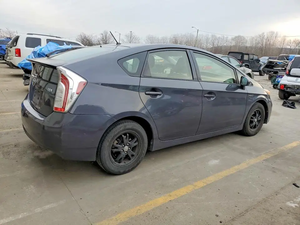 2014 TOYOTA PRIUS TWO  