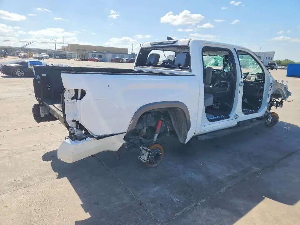 2025 TOYOTA TUNDRA CREWMAX LIMITED  