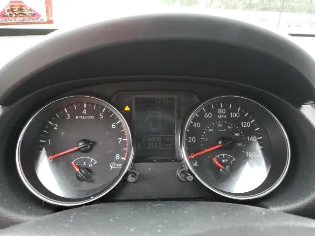 2011 NISSAN ROGUE S  