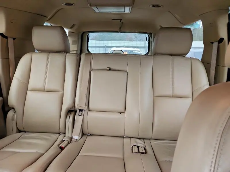 2012 CHEVROLET SUBURBAN K1500 LT  