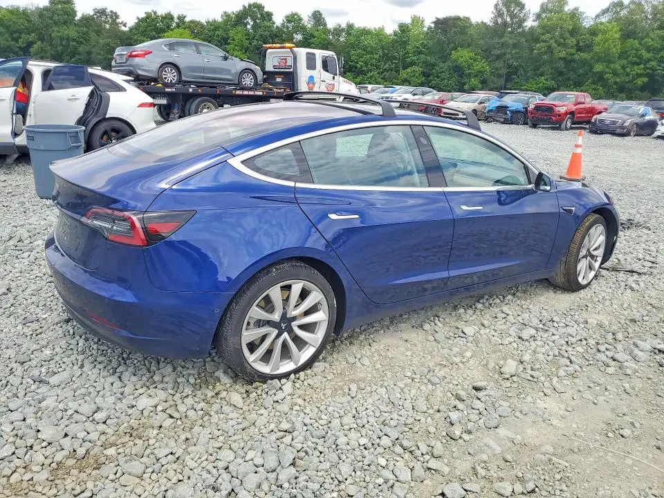 2018 TESLA MODEL 3   