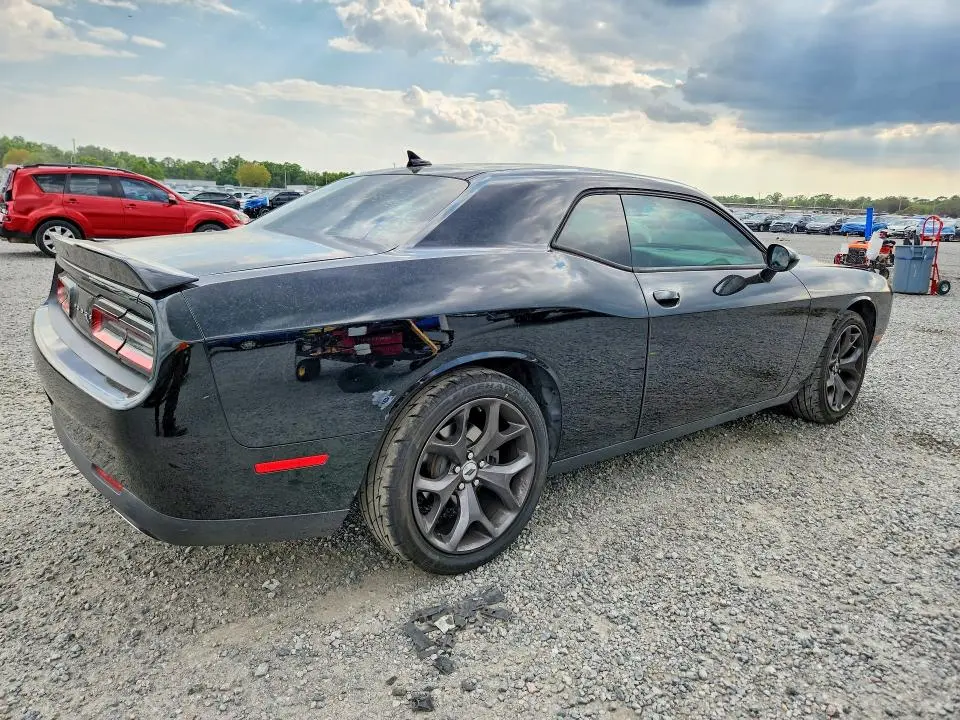 2019 DODGE CHALLENGER SXT  