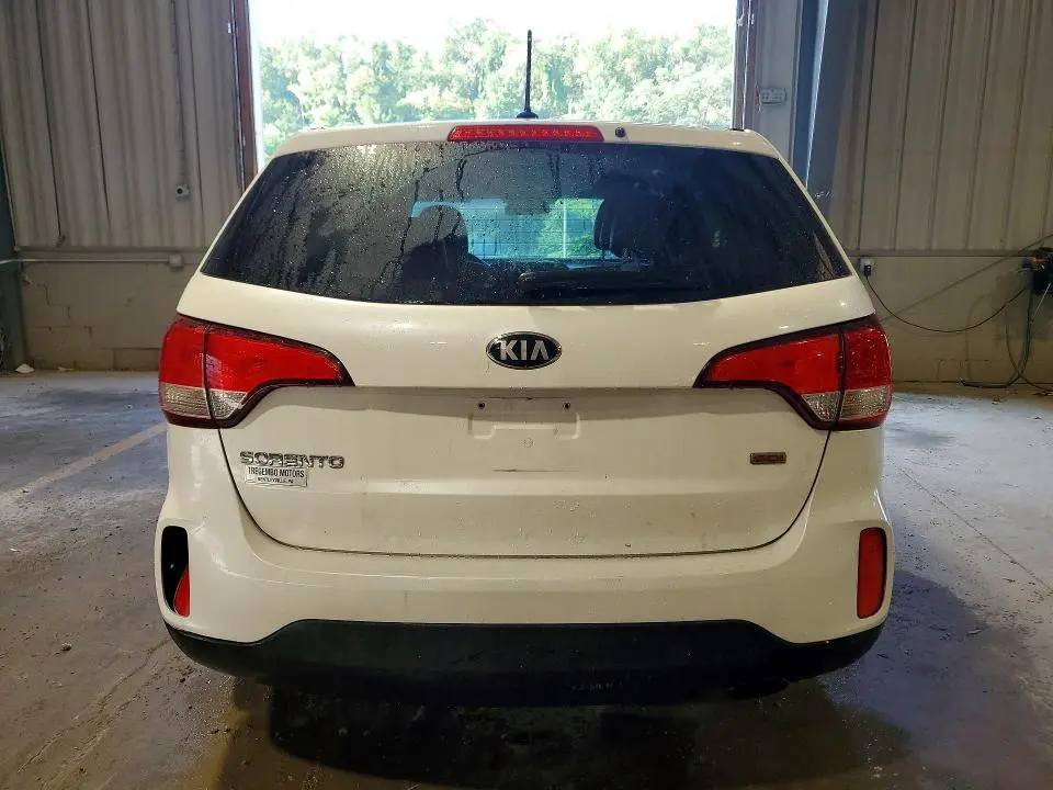 2014 KIA SORENTO LX  