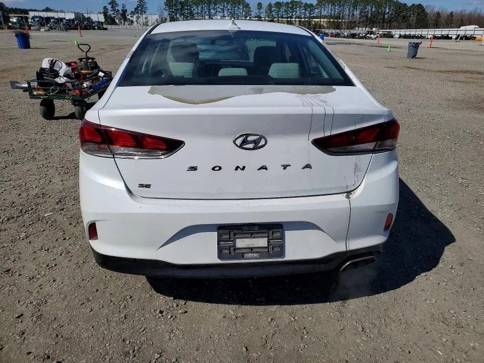 2018 HYUNDAI SONATA SE  