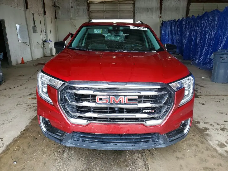 2024 GMC TERRAIN AT4  