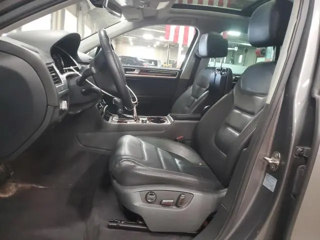 2013 VOLKSWAGEN TOUAREG V6  