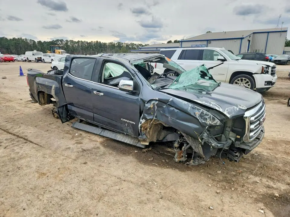 2017 GMC CANYON SLT  