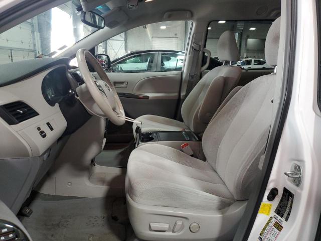 2012 TOYOTA SIENNA LE