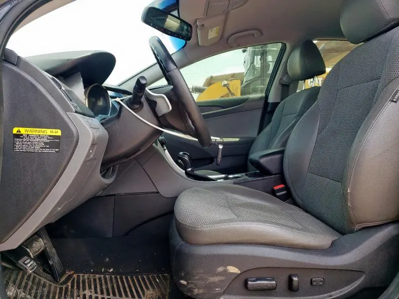 2013 HYUNDAI SONATA SE  