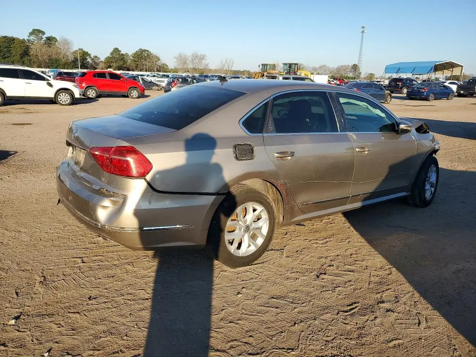 2016 VOLKSWAGEN PASSAT S  