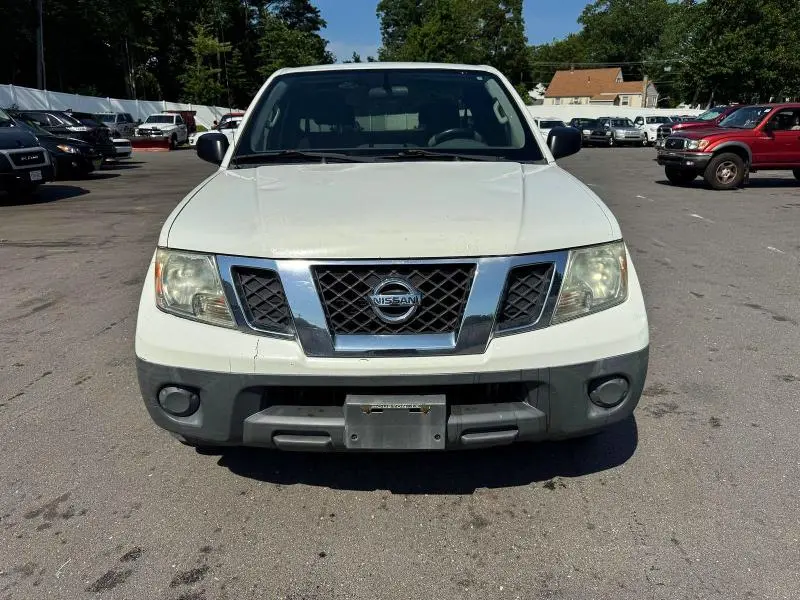2015 NISSAN FRONTIER S  