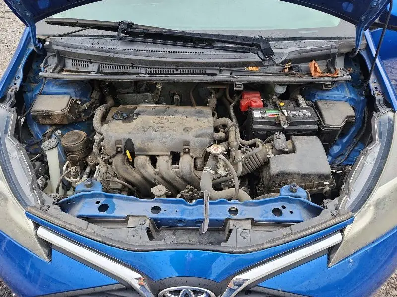 2017 TOYOTA YARIS 3-DOOR L  