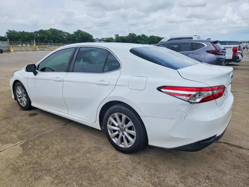 2018 TOYOTA CAMRY LE  