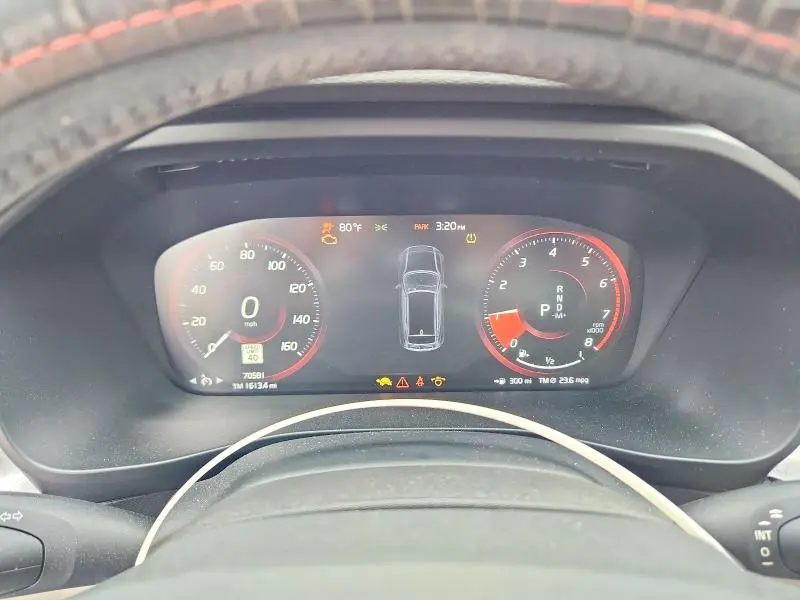 2021 VOLVO XC40 T5 MOMENTUM  
