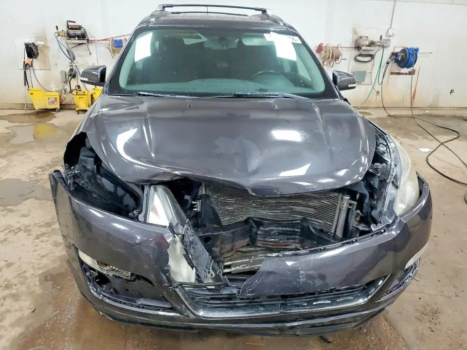2015 CHEVROLET TRAVERSE LT  