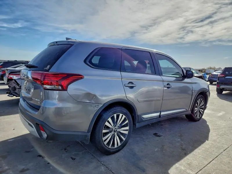 2019 MITSUBISHI OUTLANDER SE  