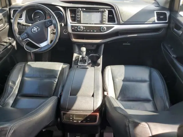 2016 TOYOTA HIGHLANDER XLE  