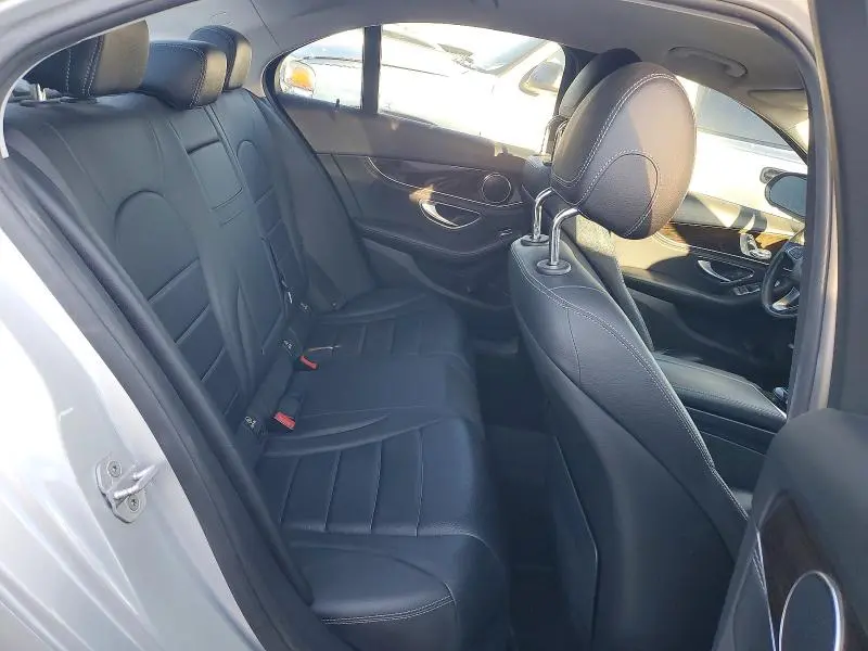 2015 MERCEDES-BENZ C 300  