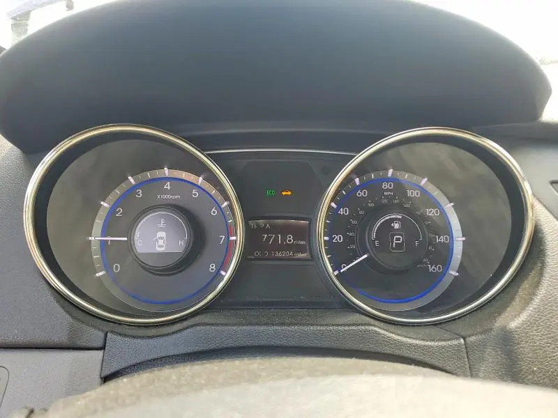 2012 HYUNDAI SONATA GLS  