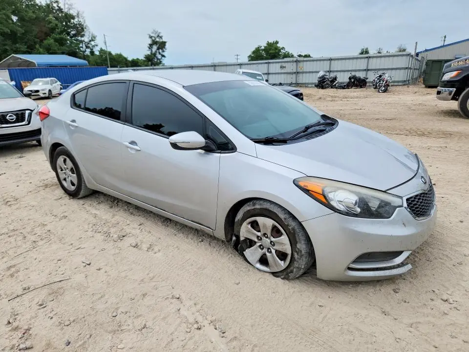 2015 KIA FORTE LX  