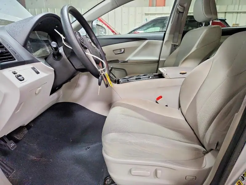 2015 TOYOTA VENZA LE  