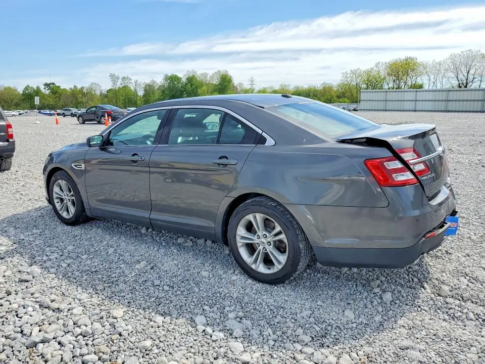 2015 FORD TAURUS SEL  