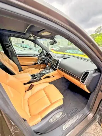 2016 PORSCHE CAYENNE   