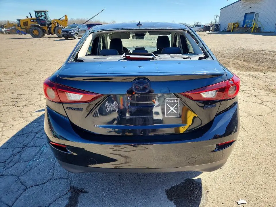 2017 MAZDA 3 TOURING  