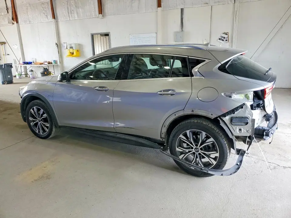 2017 INFINITI QX30 PREMIUM  
