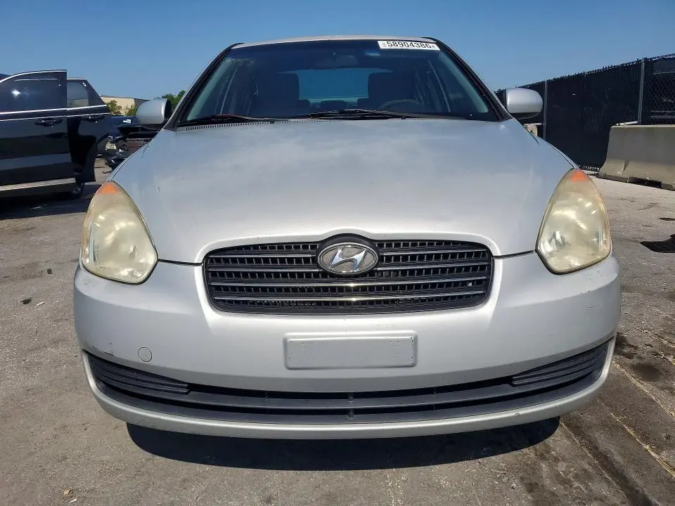 2010 HYUNDAI ACCENT GLS  