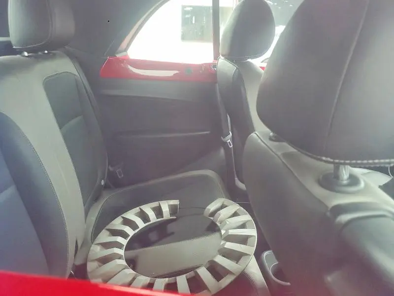 2013 VOLKSWAGEN BEETLE   