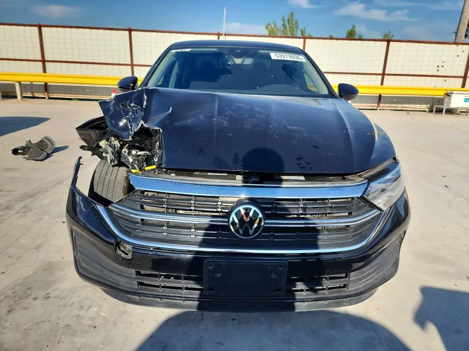2024 VOLKSWAGEN JETTA SE  
