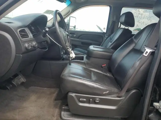 2010 CHEVROLET AVALANCHE LT  