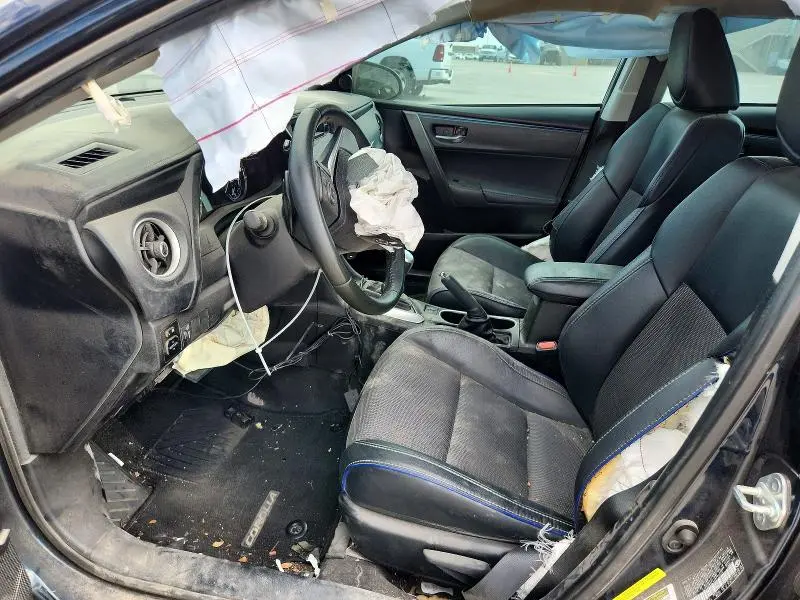 2018 TOYOTA COROLLA SE  