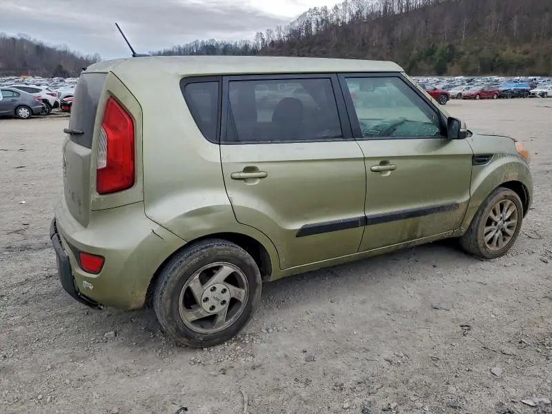 2013 KIA SOUL +  