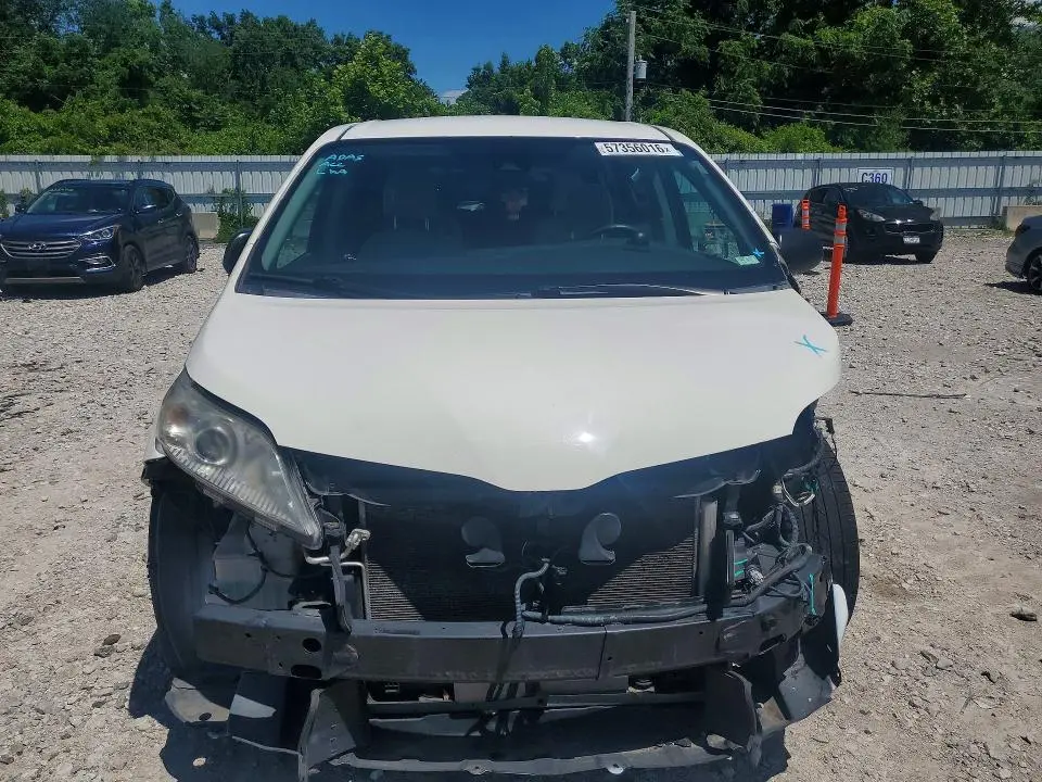2020 TOYOTA SIENNA L  