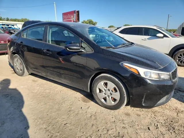 2017 KIA FORTE LX  