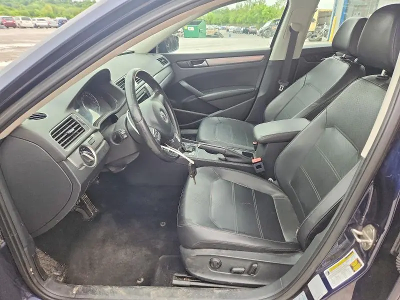2015 VOLKSWAGEN PASSAT S  