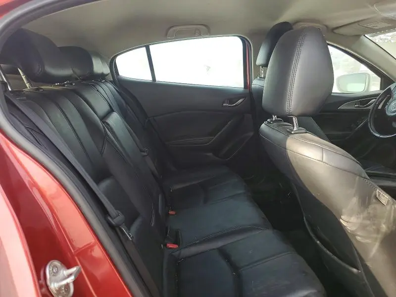 2018 MAZDA 3 TOURING  