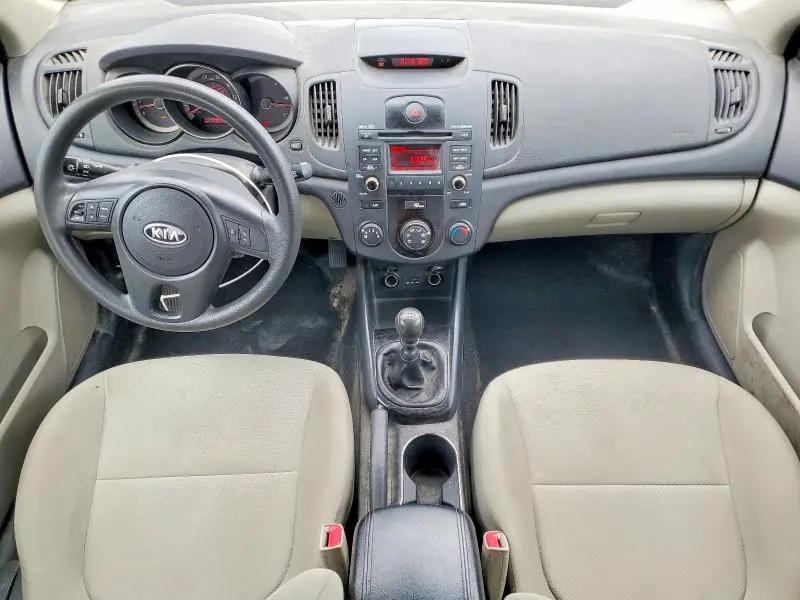 2013 KIA FORTE LX  